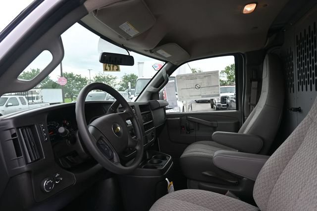 New 2026 Chevrolet Express 2500 w/ Driver Convenience Package RWD image 11