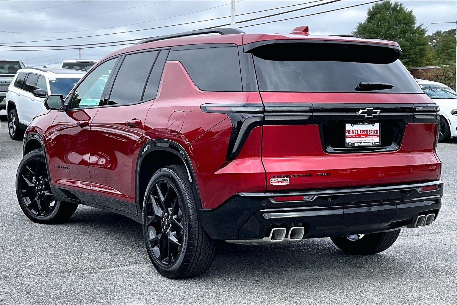 Used 2026 Chevrolet Traverse RS w/ LPO, Floor Liner Package AWD/4WD image 9