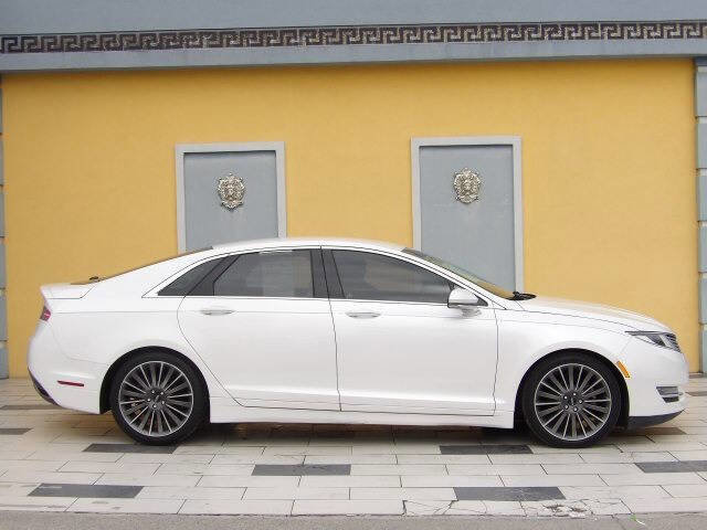 Used 2015 Lincoln MKZ Base 4dr Sedan w/ Equipment Group 202A Reserve image 4