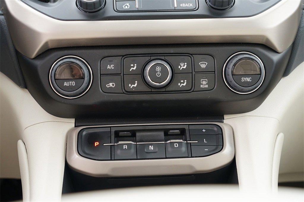 Used 2023 GMC Acadia Denali w/ Denali Ultimate Package image 28