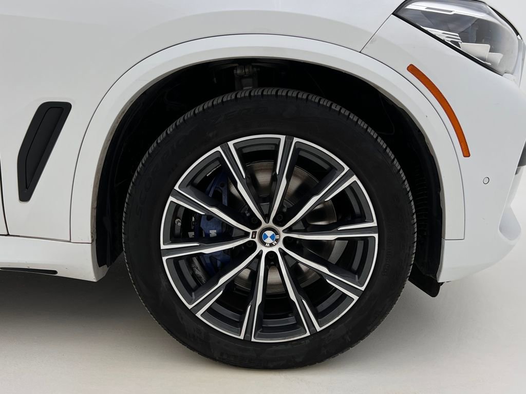 Used 2021 BMW X5 xDrive40i w/ M Sport Package image 29