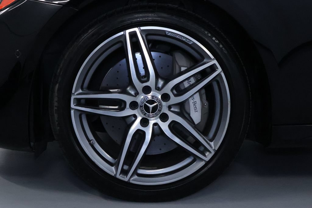 Used 2020 Mercedes-Benz E 350 4MATIC Sedan w/ Parking Assistance Package image 38