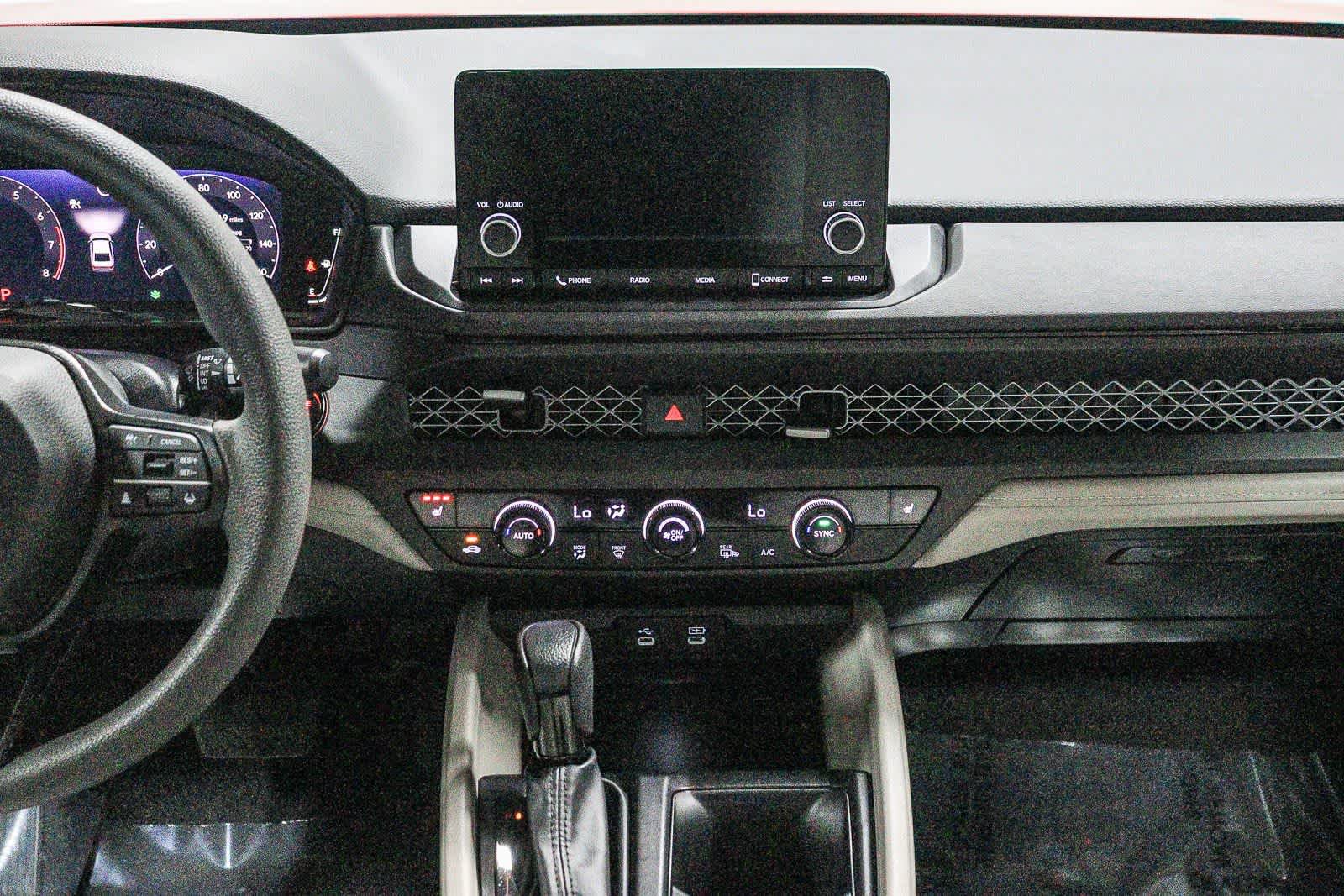 Used 2023 Honda Accord EX image 14