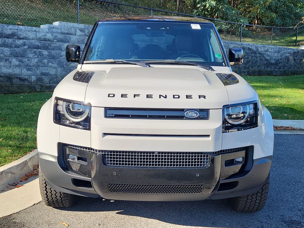Used 2026 Land Rover Defender 130 S AWD/4WD image 8