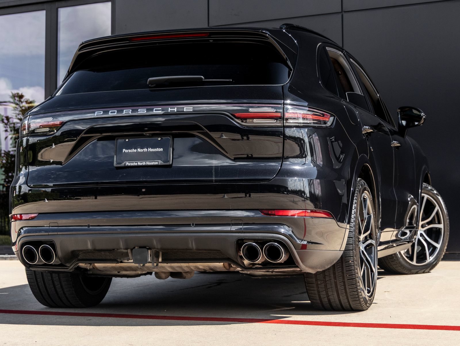 Certified 2021 Porsche Cayenne Turbo S AWD/4WD image 11