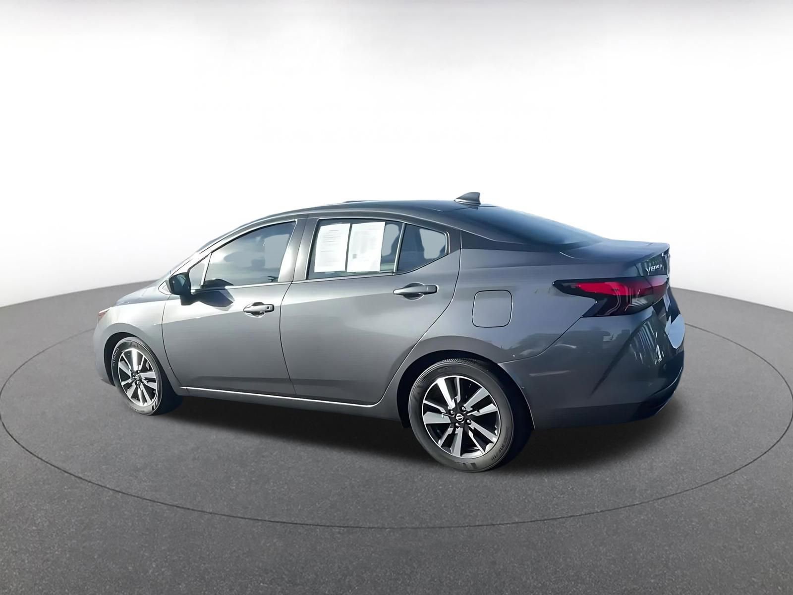 Used 2025 Nissan Versa SV image 10