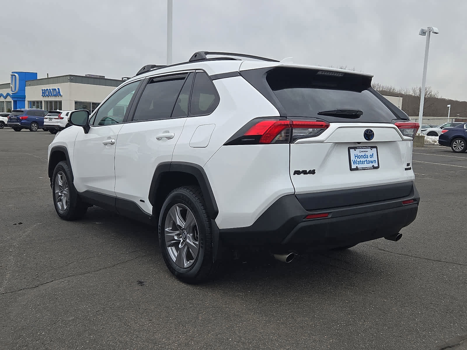 Used 2023 Toyota RAV4 LE image 7