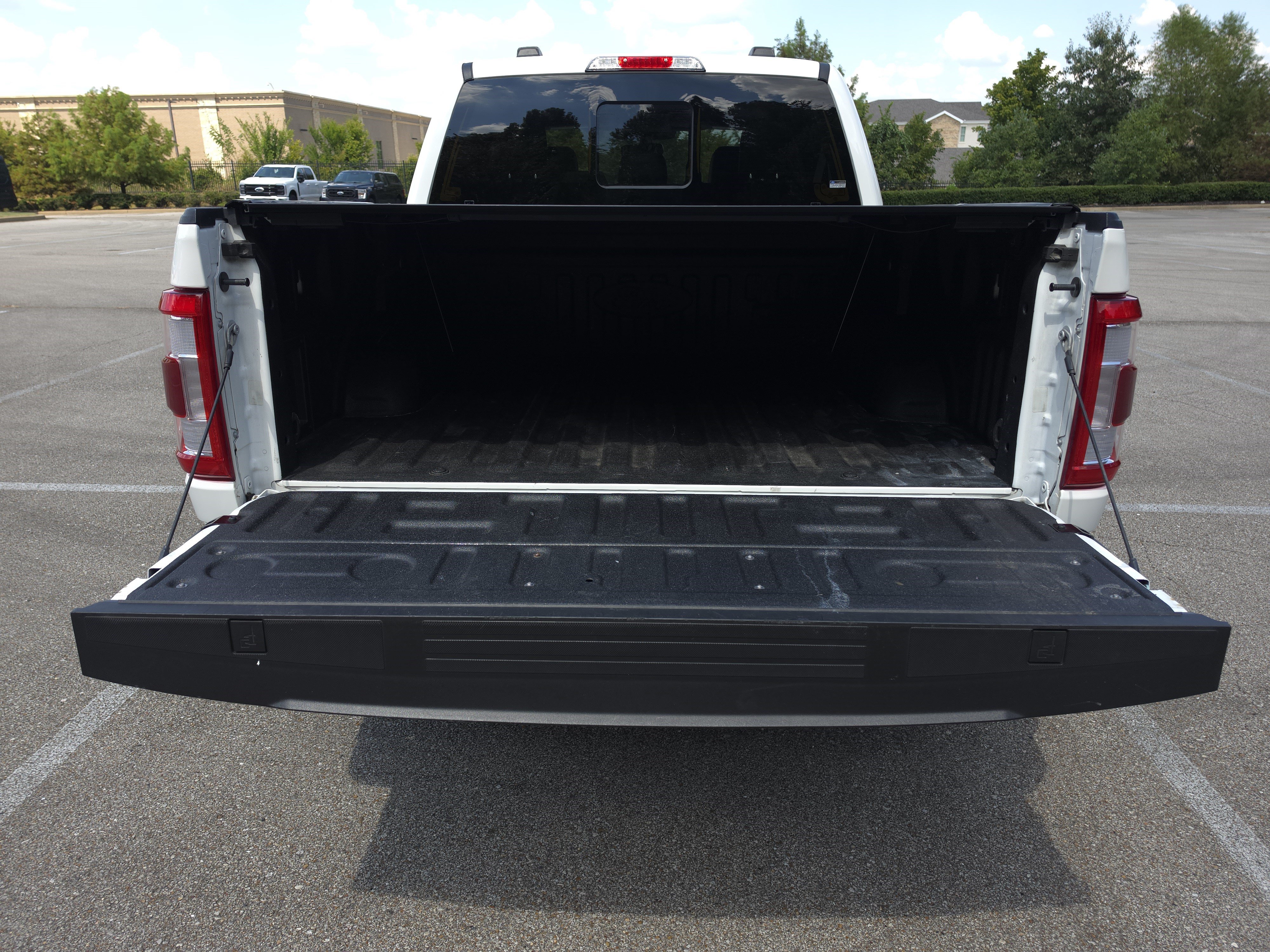 Used 2023 Ford F150 Lariat w/ Equipment Group 502A High AWD/4WD image 18