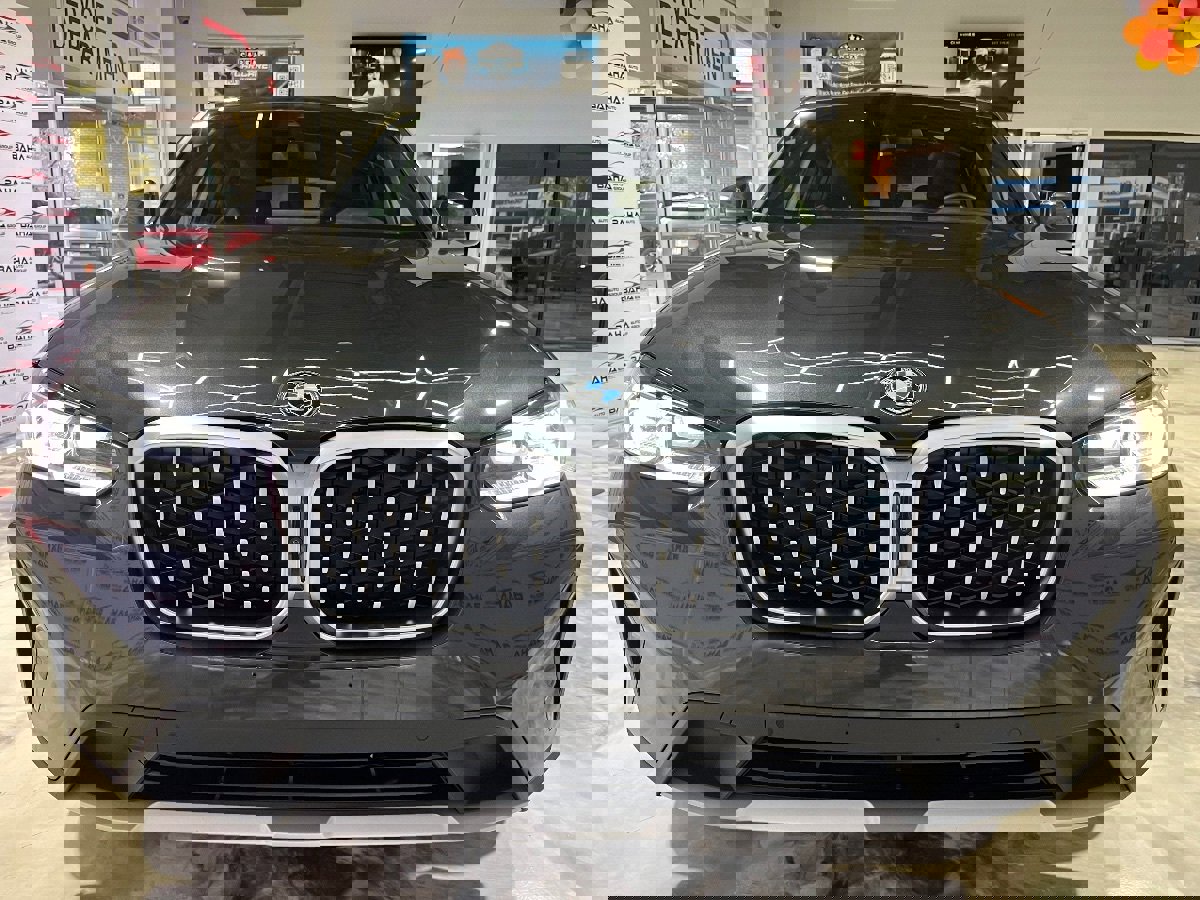 Used 2023 BMW X4 xDrive30i w/ Parking Assistance Package image 44