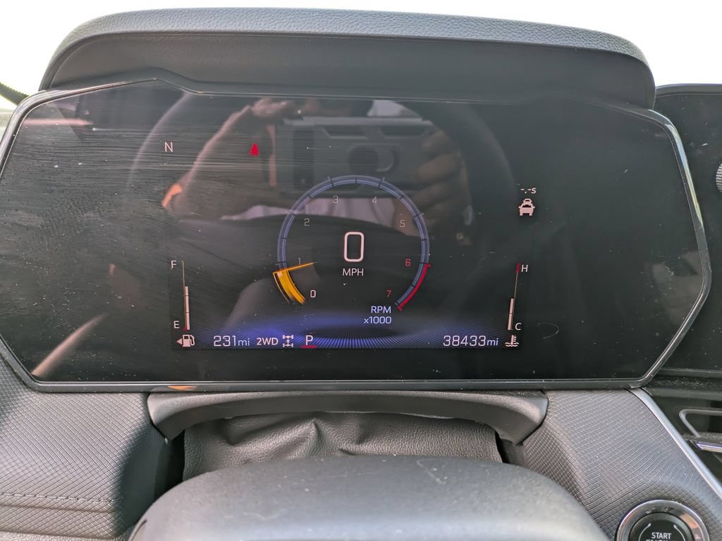 Used 2025 Chevrolet TrailBlazer LT AWD/4WD image 24