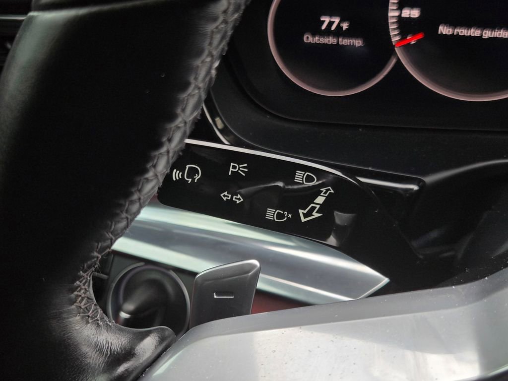 Used 2020 Porsche Panamera 4 image 34