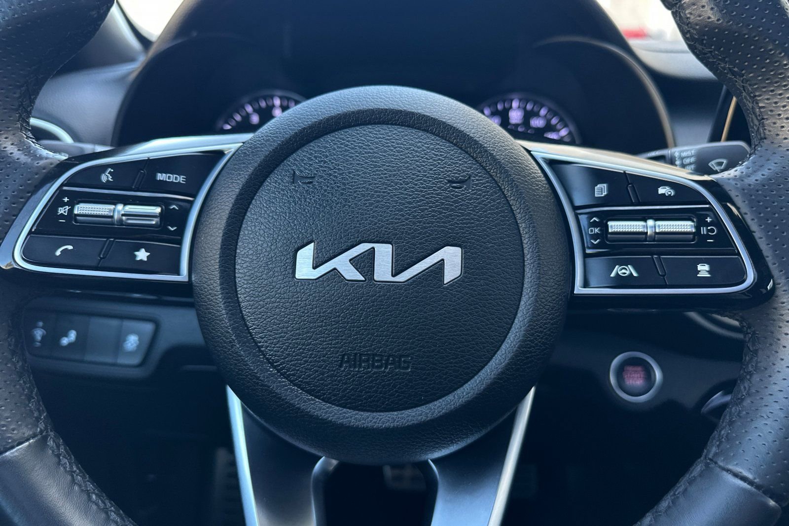 Used 2023 Kia Forte GT-Line w/ GT-Line Premium Package image 23