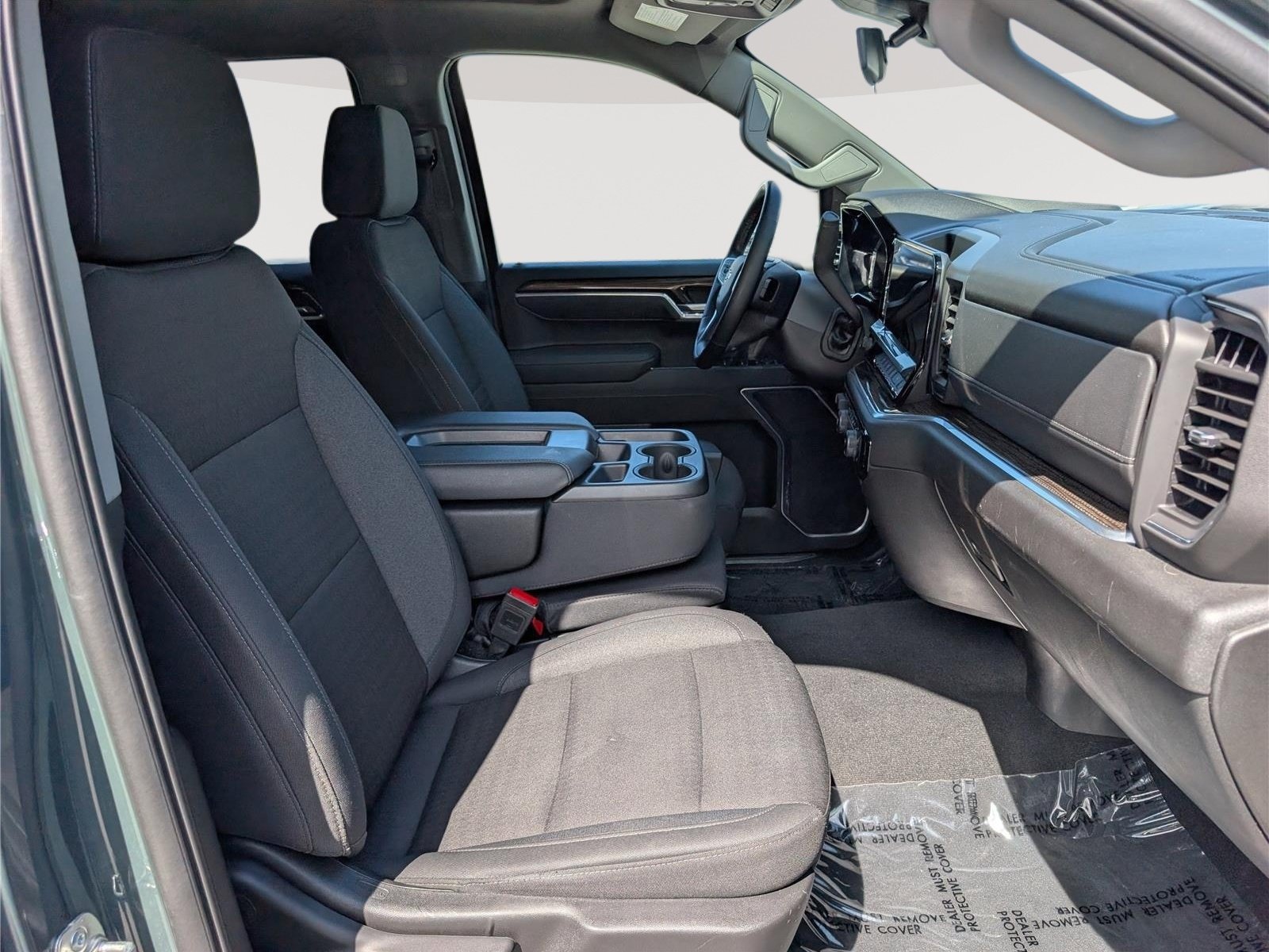 Used 2025 Chevrolet Silverado 1500 LT AWD/4WD image 12