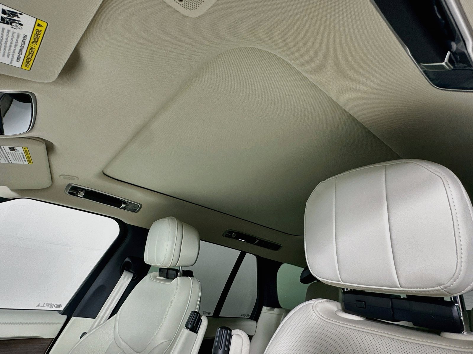 New 2027 Land Rover Range Rover SE AWD/4WD image 28