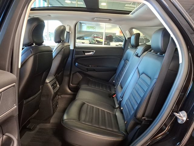 Used 2019 Ford Edge SEL w/ Equipment Group 201A AWD/4WD image 10