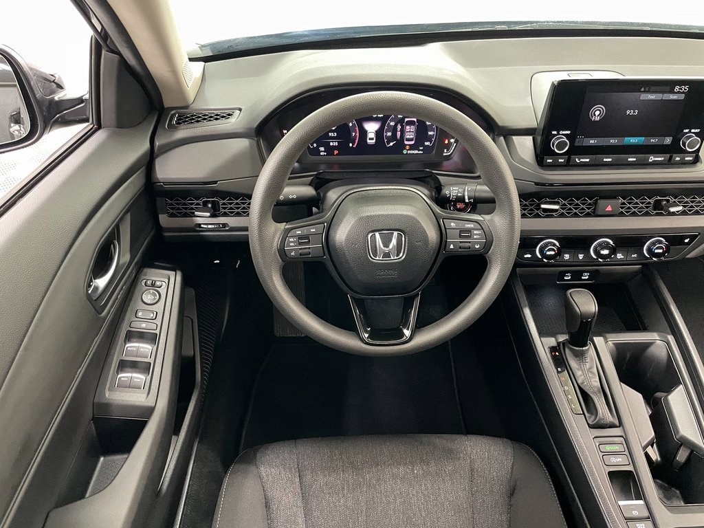 Used 2025 Honda Accord SE image 18