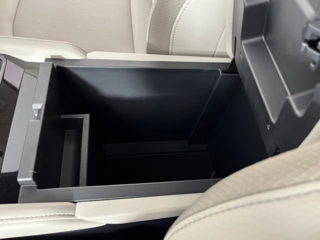 New 2026 Nissan Pathfinder SL w/ SL Premium Package FWD image 30