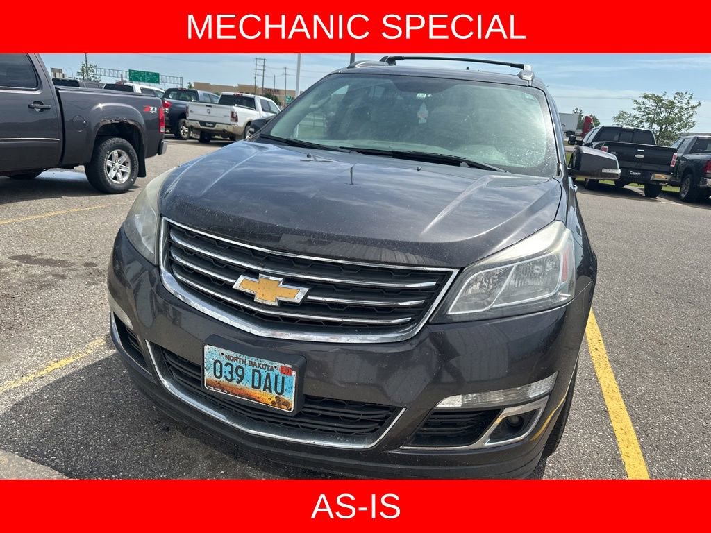 Used 2014 Chevrolet Traverse LT image 2