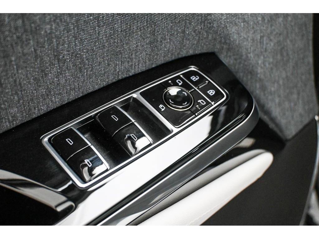 New 2026 Cadillac Escalade Platinum Sport w/ LPO, ONYX Package image 22