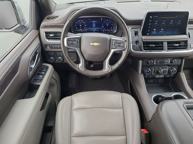 Used 2024 Chevrolet Suburban LT RWD image 19