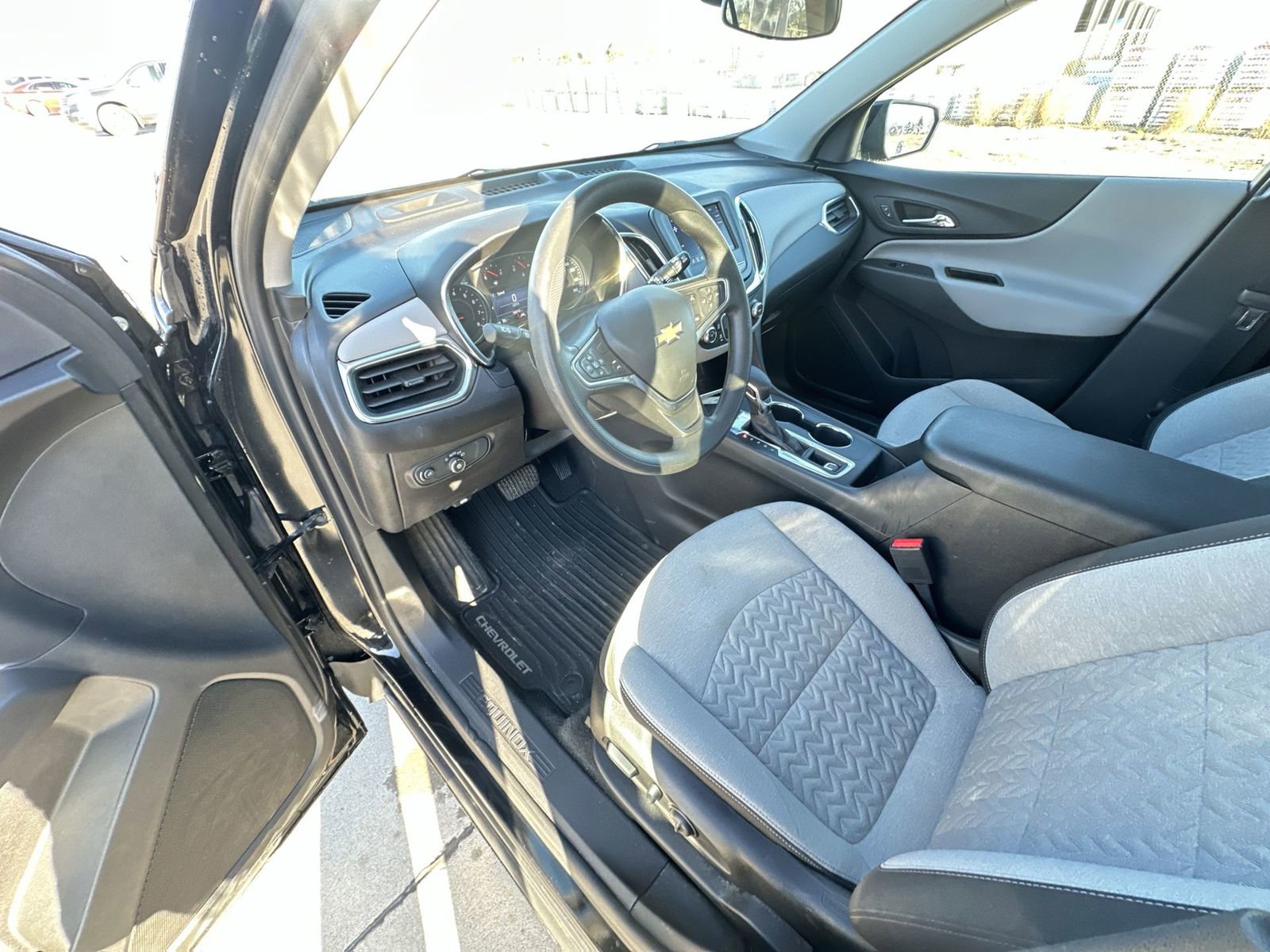 Used 2024 Chevrolet Equinox LS w/ LS Convenience Package AWD/4WD image 10