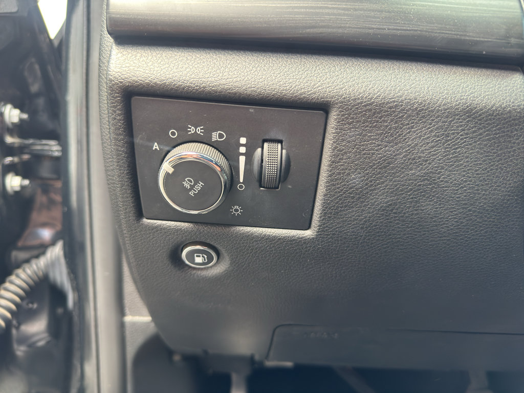Used 2020 Jeep Grand Cherokee Altitude RWD image 20