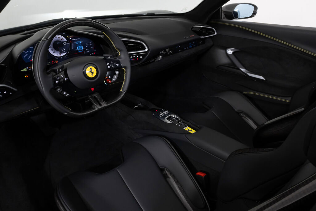 Used 2025 Ferrari 296 GTS image 39