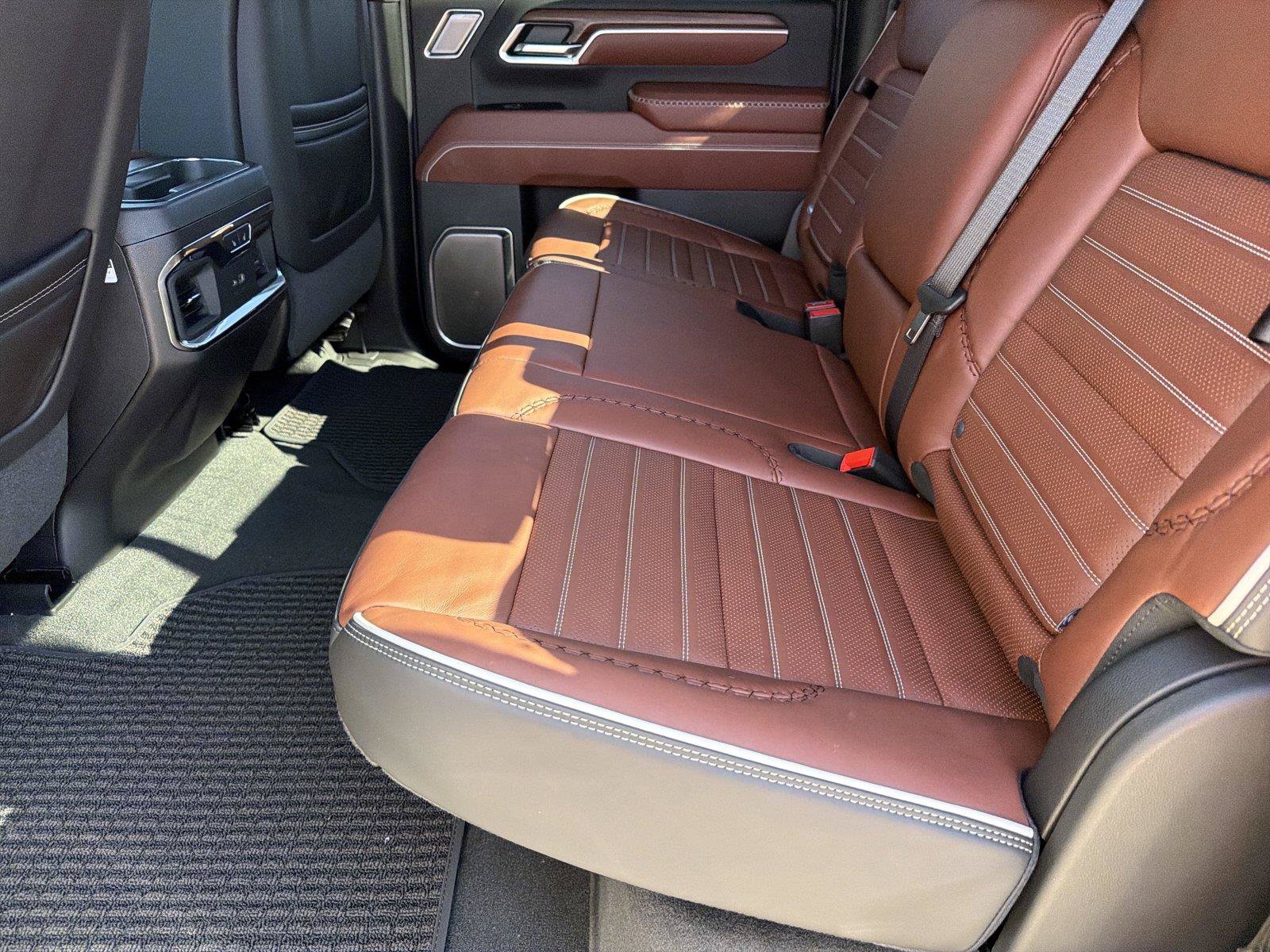 New 2026 GMC Sierra 3500 Denali Ultimate AWD/4WD image 19