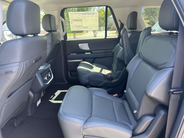 New 2027 Ford Expedition Max Active RWD image 9