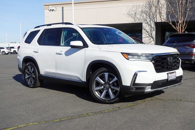 Used 2024 Honda Pilot Touring image 6