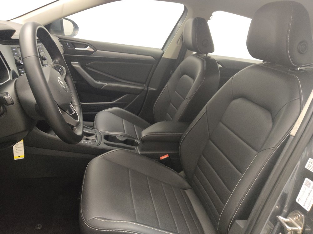 Used 2022 Volkswagen Jetta SE FWD image 17