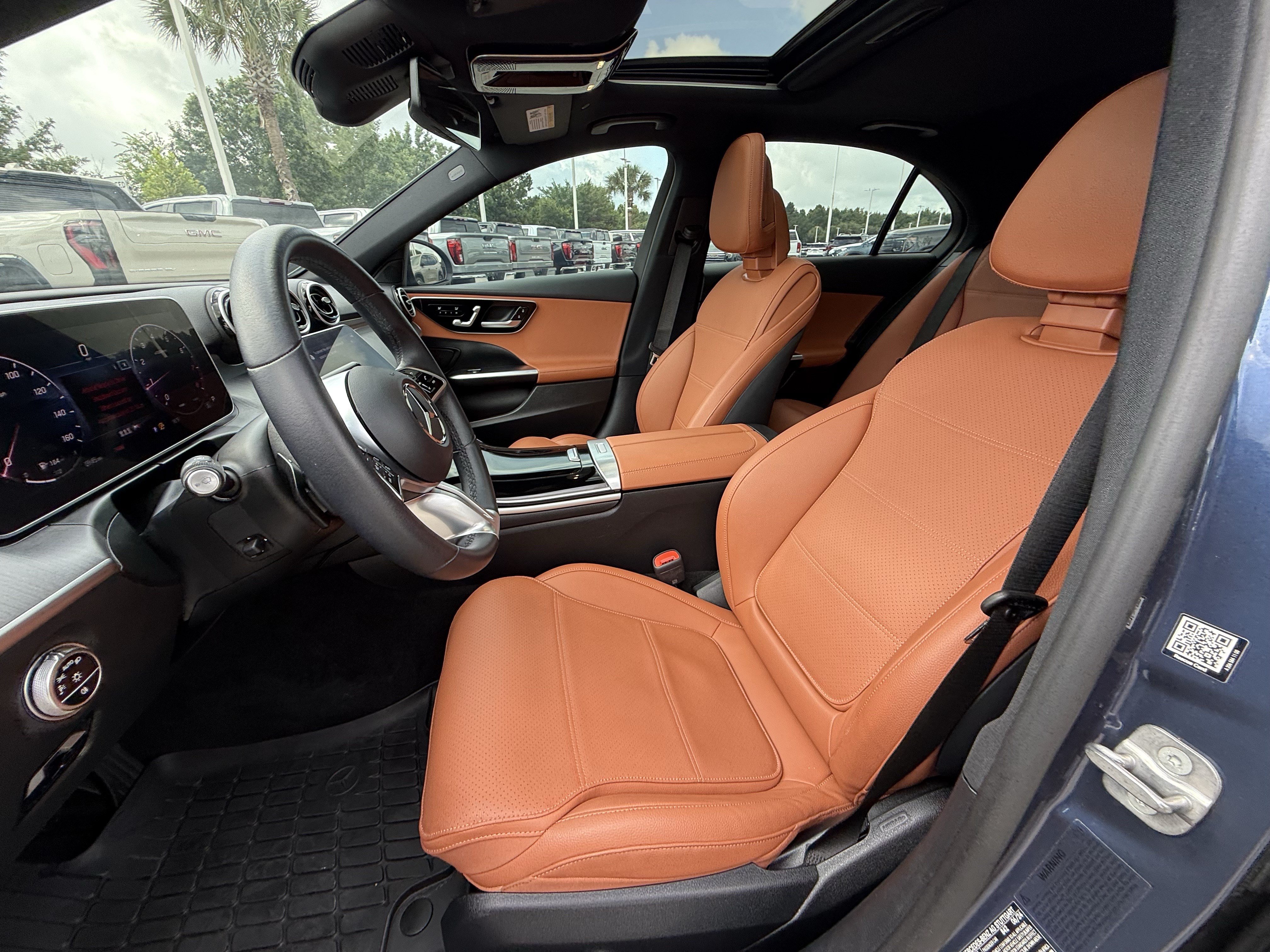 Used 2024 Mercedes-Benz C 300 Sedan image 27