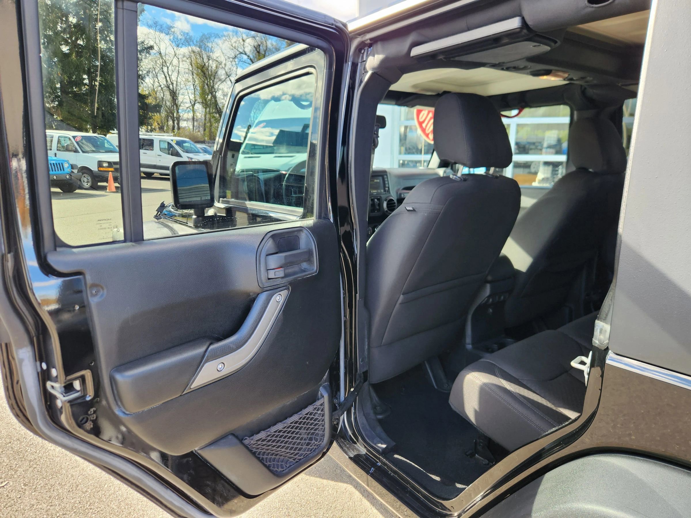 Used 2016 Jeep Wrangler Unlimited Sport w/ Quick Order Package 24S image 32