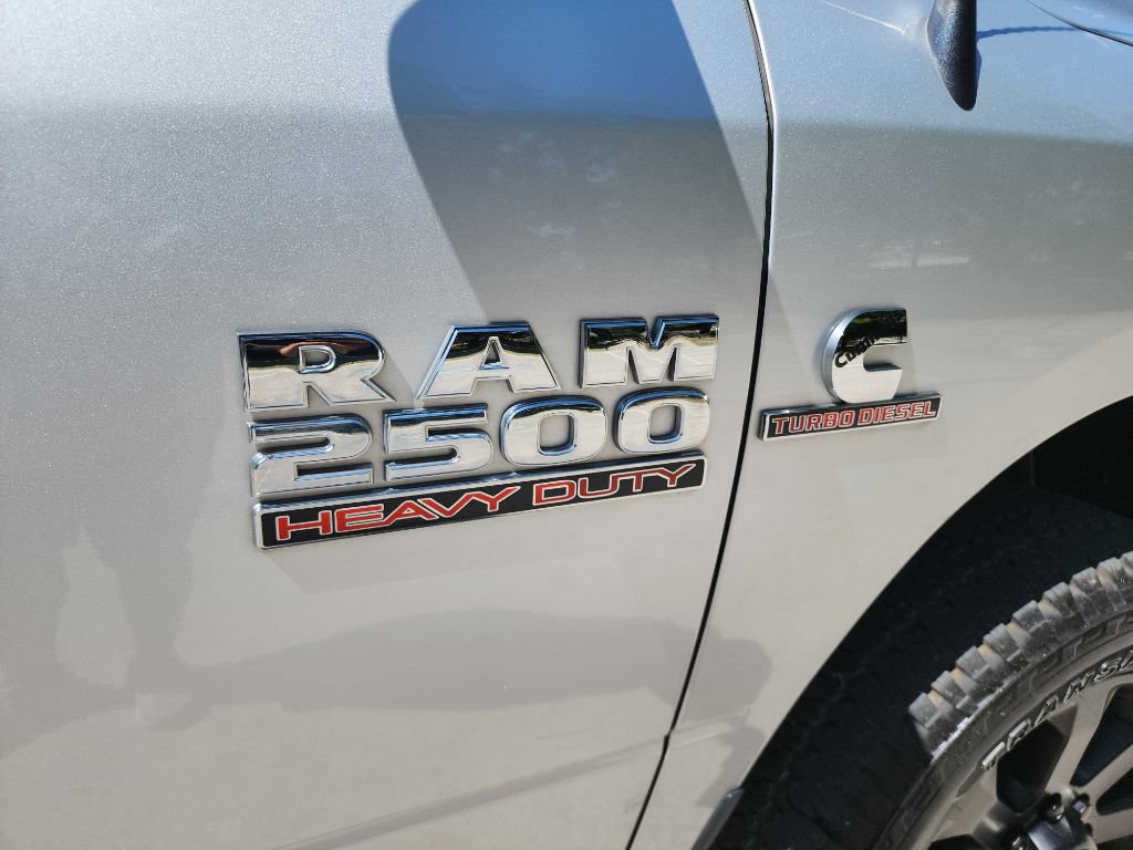 Used 2015 RAM 2500 Tradesman w/ Chrome Appearance Group AWD/4WD image 16