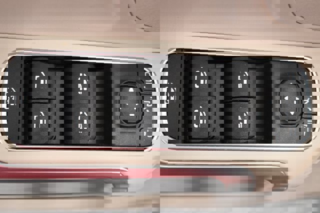 Used 2022 Mercedes-Benz GLB 250 GLB 250 4maticﾮ image 23