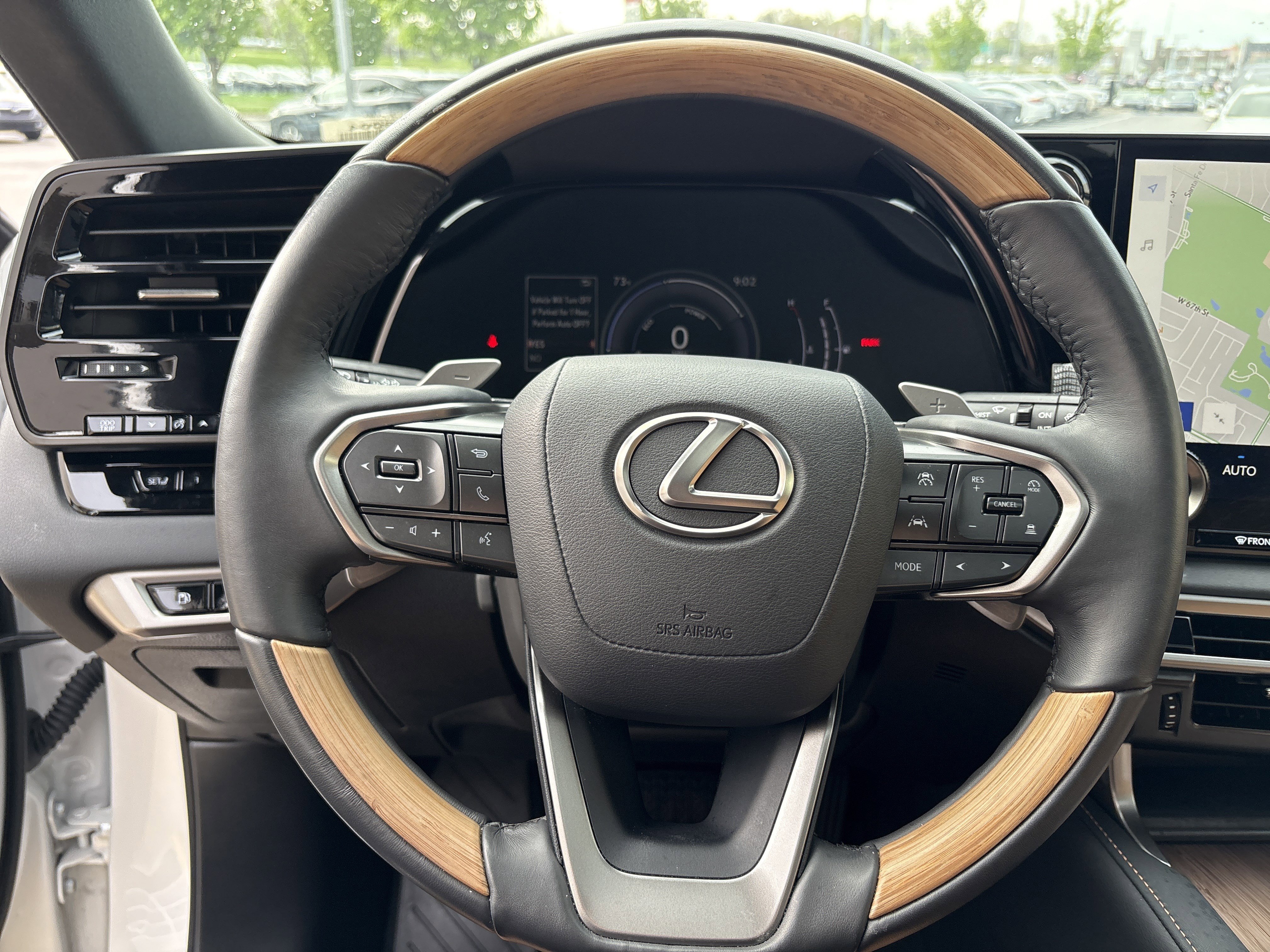 Used 2024 Lexus RX 350h w/ Accessory Package (Z1) image 18