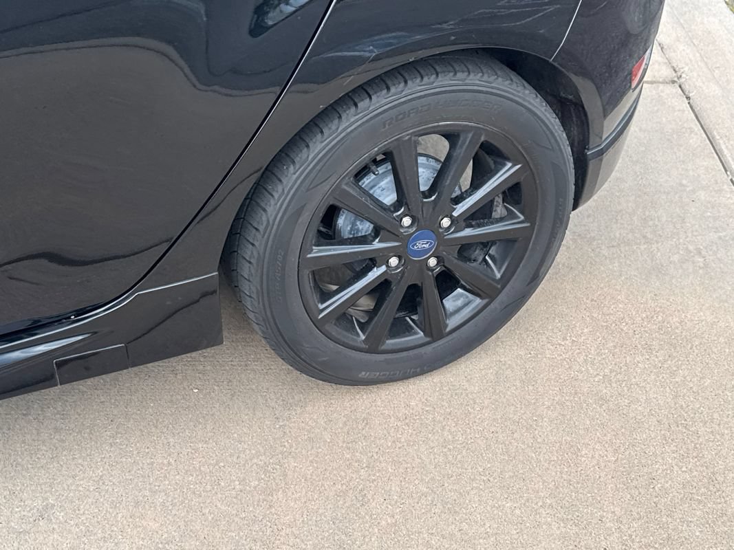 Used 2019 Ford Fiesta ST-Line FWD image 11