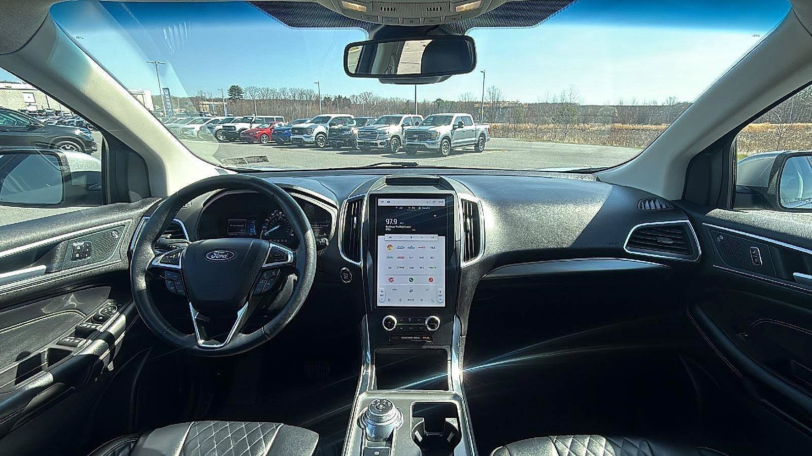 Used 2024 Ford Edge Titanium AWD/4WD image 25