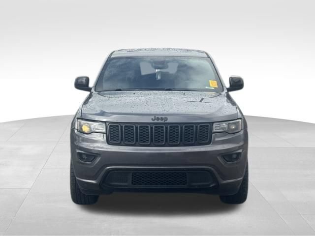 Used 2018 Jeep Grand Cherokee Altitude AWD/4WD image 11