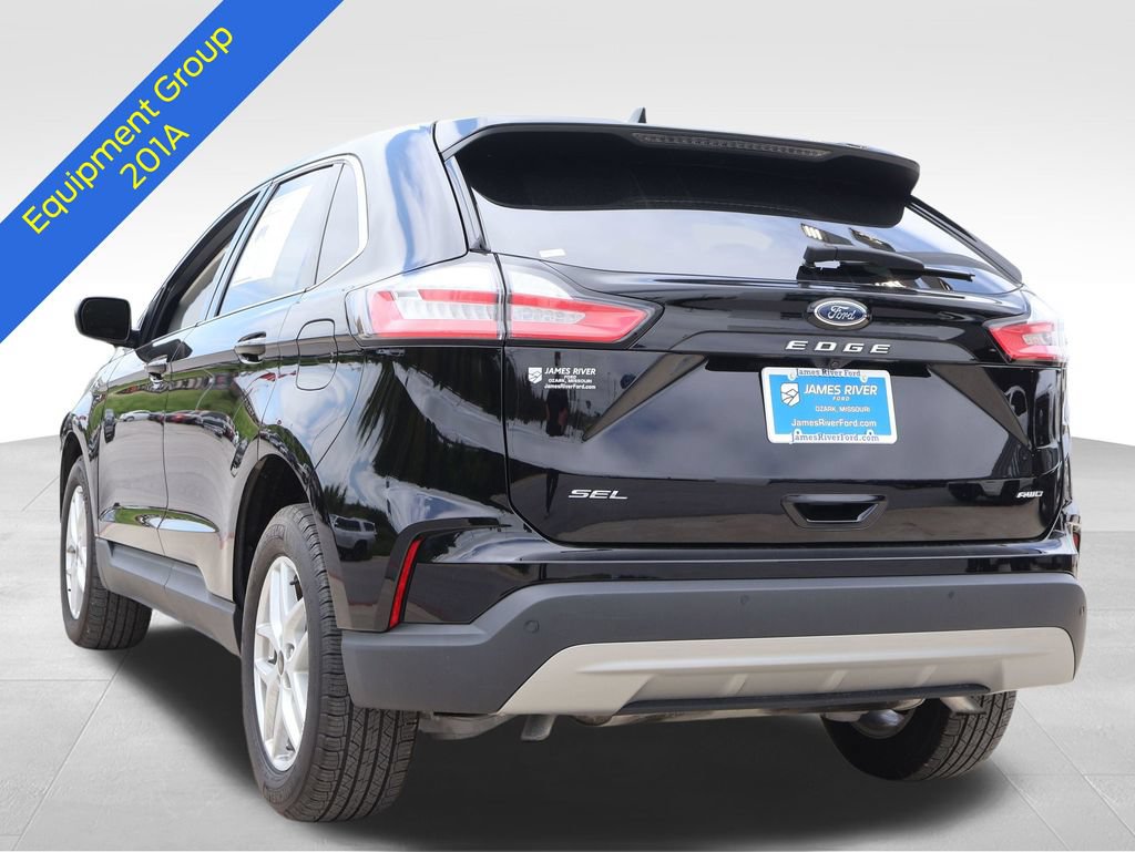 Certified 2024 Ford Edge SEL w/ Convenience Package AWD/4WD image 4