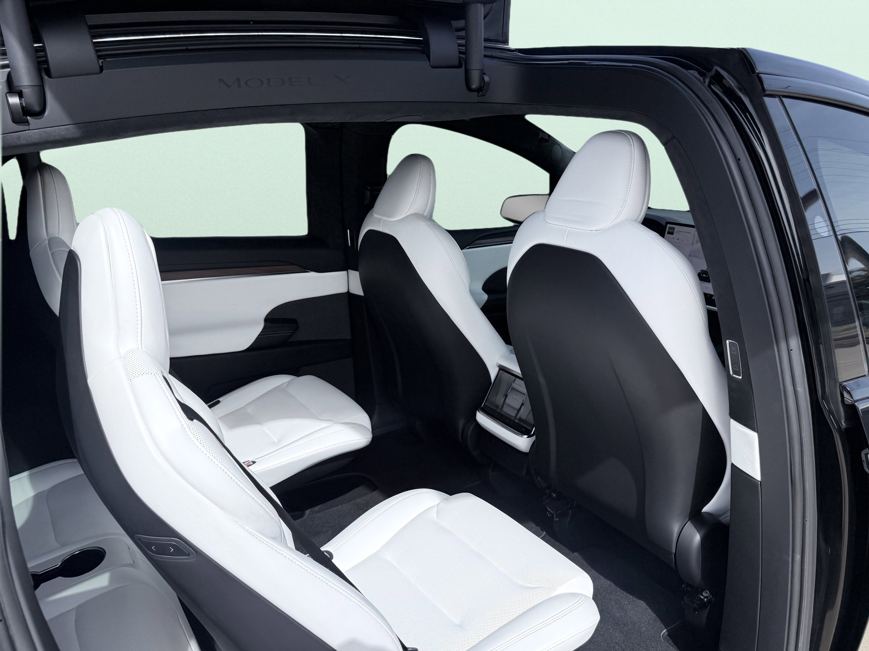 Used 2023 Tesla Model X image 31