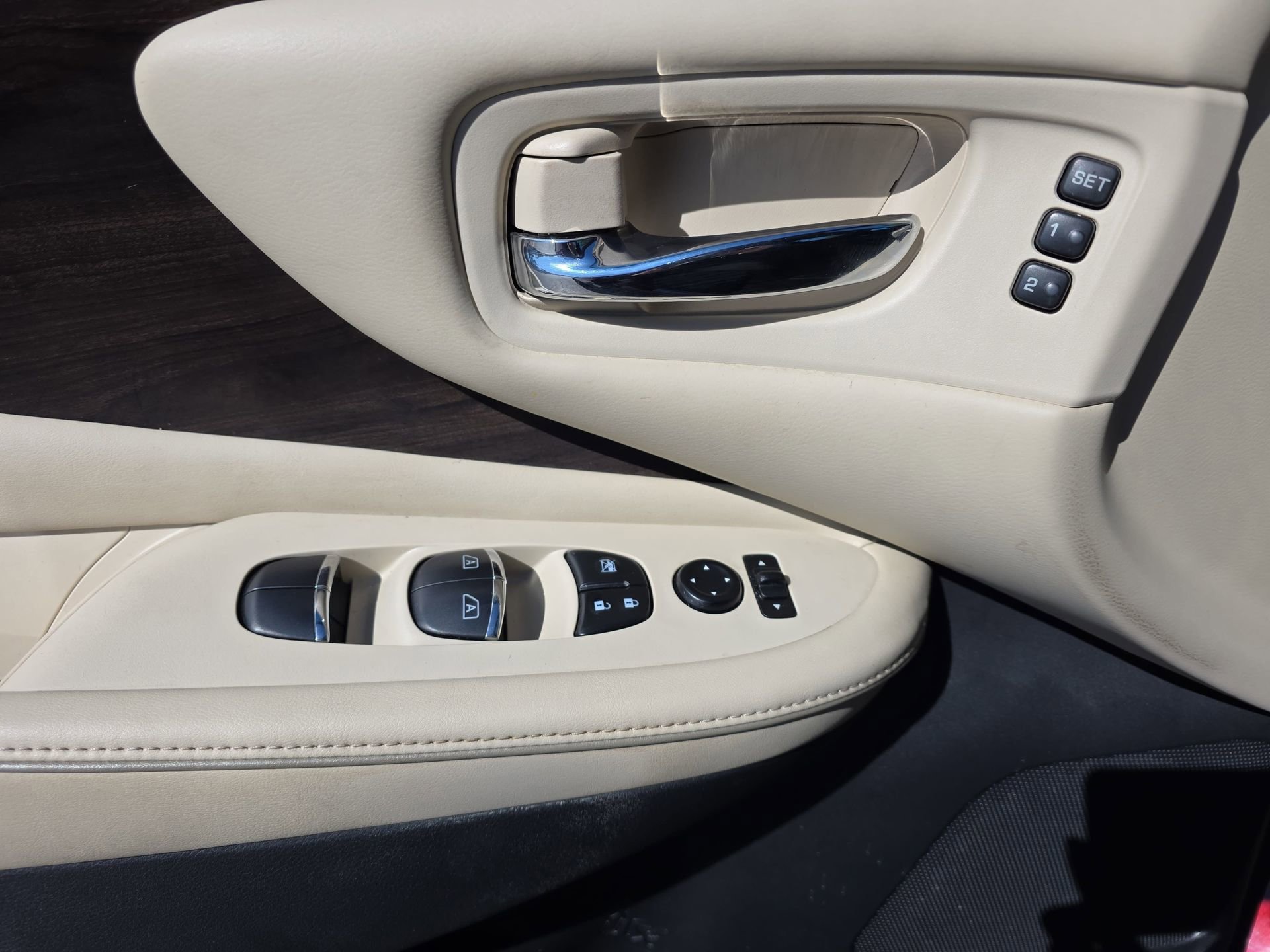 Used 2020 Nissan Murano Platinum w/ Cargo Package image 27