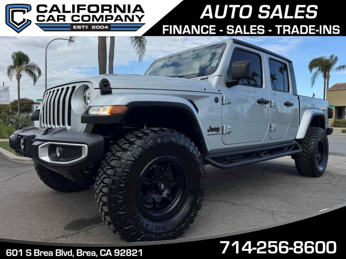 Used 2023 Jeep Gladiator Sport AWD/4WD image 1