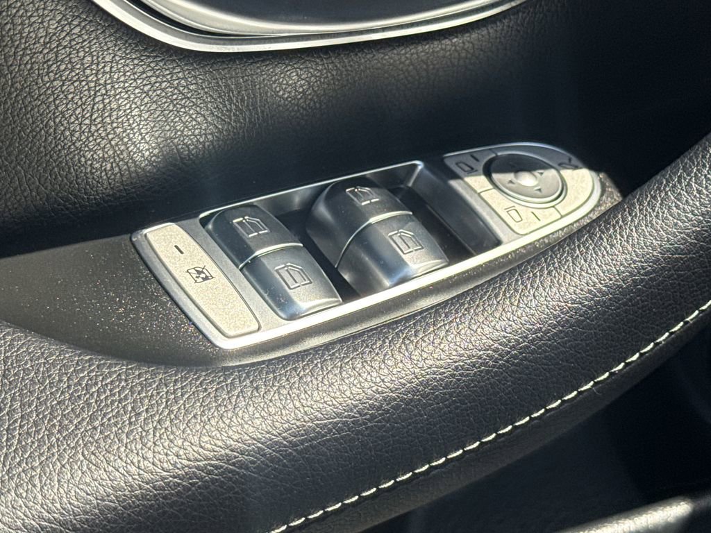 Used 2021 Mercedes-Benz E 350 Sedan image 20