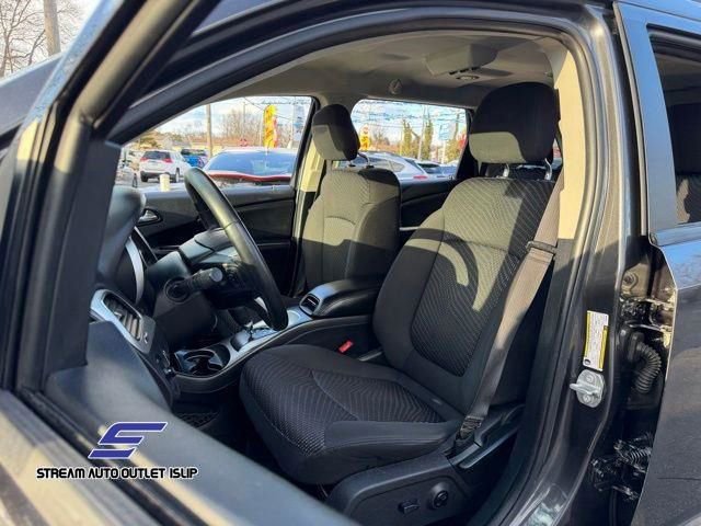 Used 2017 Dodge Journey SXT w/ Security Group image 33