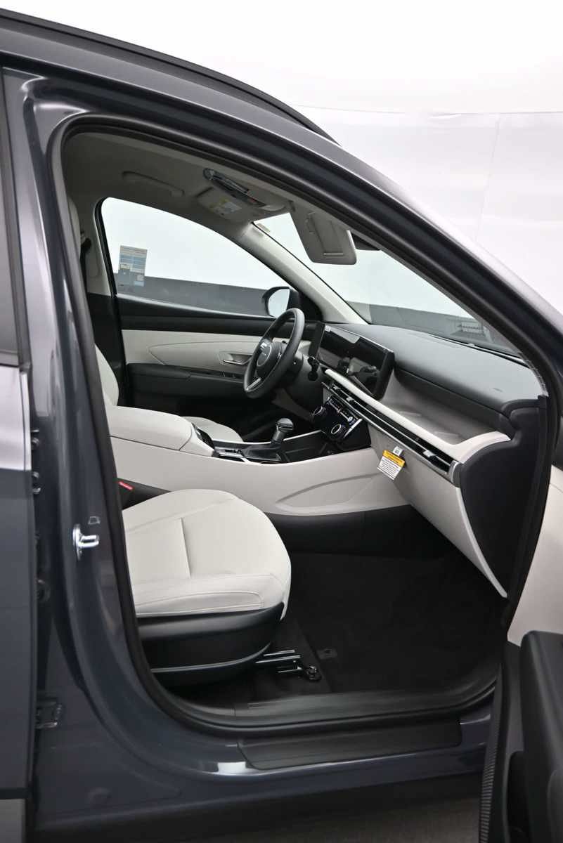 New 2026 Hyundai Tucson SEL Plus AWD/4WD image 11