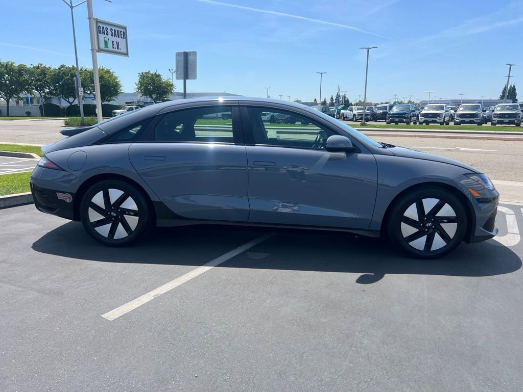 Used 2024 Hyundai Ioniq 6 SE RWD image 13