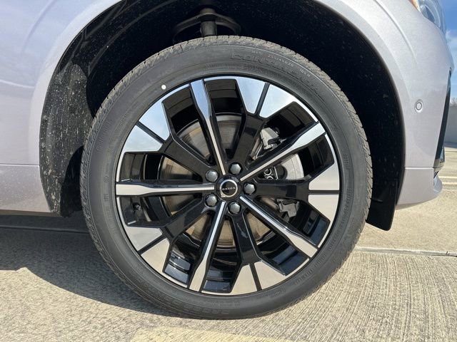 New 2026 Volvo XC60 T8 Plus w/ Protection Package Premier image 9