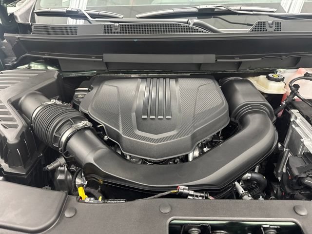 New 2027 Chevrolet Traverse RS w/ LPO, Floor Liner Package AWD/4WD image 43