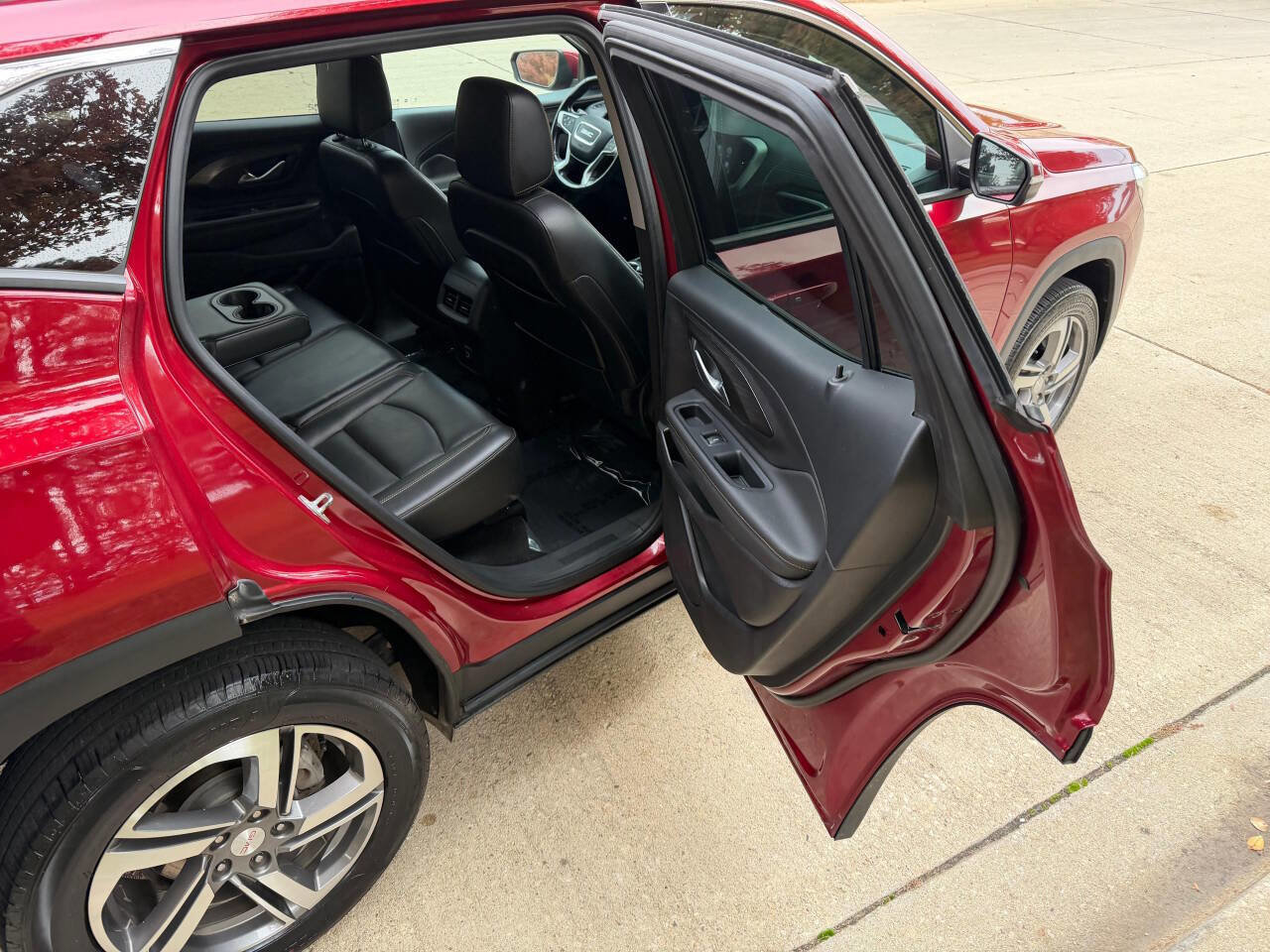 Used 2020 GMC Terrain SLT image 21